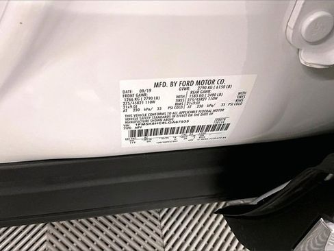 Used 2020 Ford Explorer Platinum w/ Premium Technology Package image 36