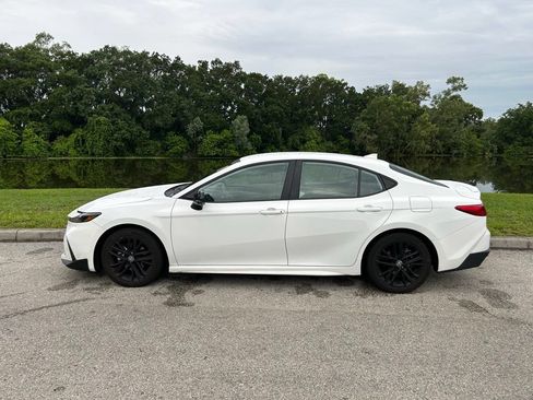 Used 2025 Toyota Camry SE w/ Multimedia Upgrade Package FWD image 3