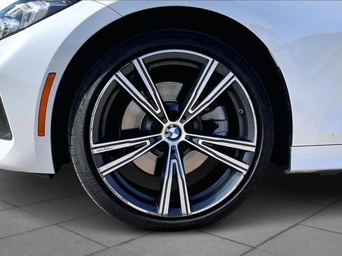 Used 2023 BMW 330i 330i w/ Premium Package image 8