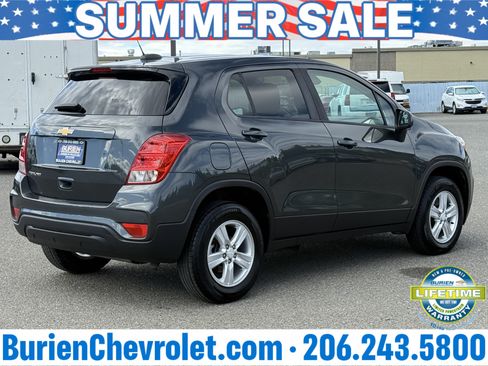 Used 2020 Chevrolet Trax LS w/ Tint and Cruise Package AWD/4WD image 5