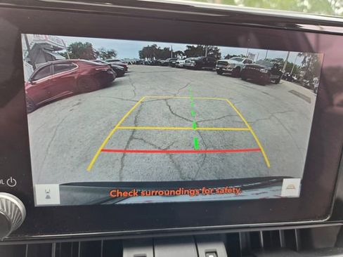 Used 2023 Toyota RAV4 XLE Premium image 16