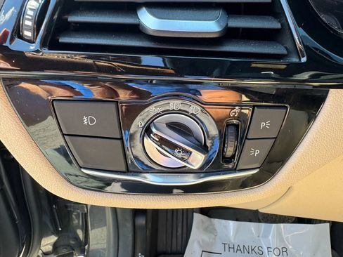 Used 2017 BMW 530i xDrive image 17