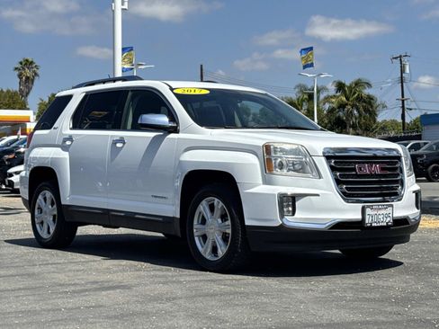 Used 2017 GMC Terrain SLT FWD image 3