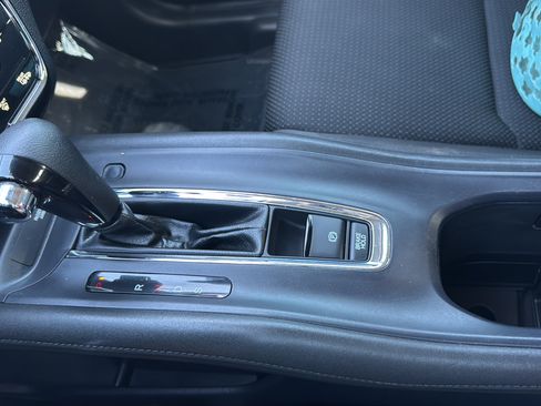 Used 2020 Honda HR-V EX image 26