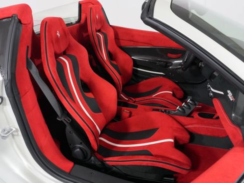 Used 2020 Ferrari 488 Pista Spider RWD image 41