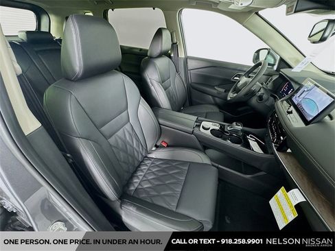 New 2026 Nissan Rogue Platinum image 30