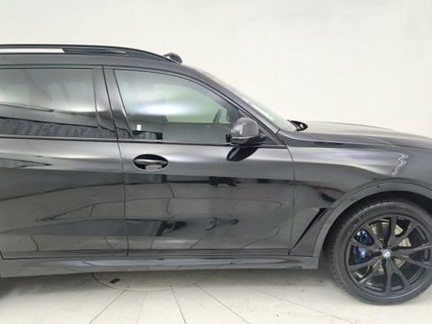 Used 2024 BMW X7 xDrive40i w/ M Sport Package image 8
