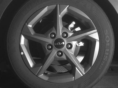 Used 2025 Kia K4 FWD image 14