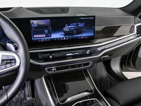 Used 2024 BMW X5 xDrive40i w/ M Sport Package image 14