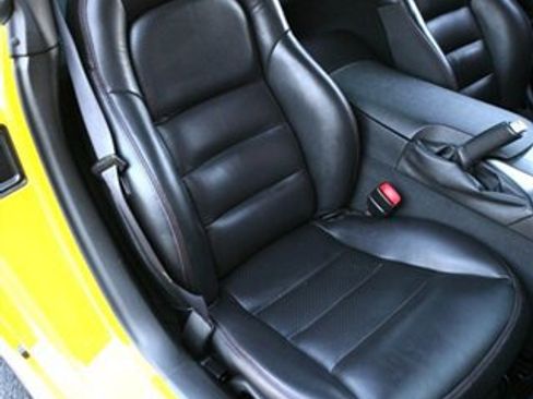 Used 2006 Chevrolet Corvette Z06 w/ Preferred Equipment Group RWD image 23
