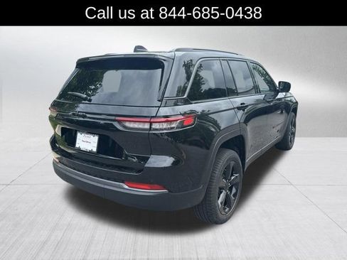 New 2026 Jeep Grand Cherokee Limited AWD/4WD image 5