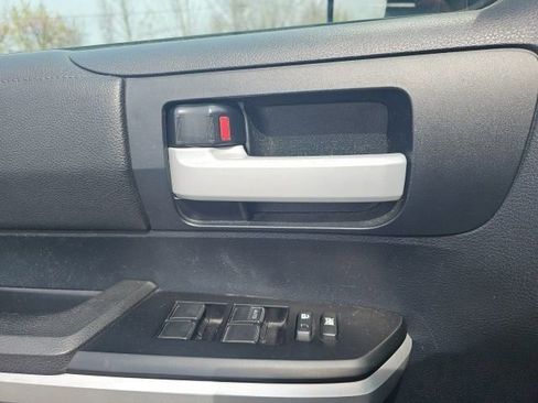 Used 2014 Toyota Tundra SR5 w/ TRD Off Road Package image 12