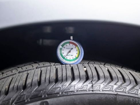 Used 2025 Audi Q8 Prestige image 37