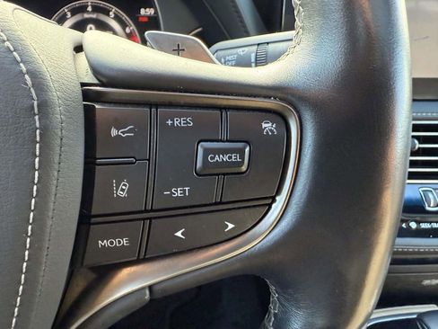 Used 2022 Lexus LS 500 AWD image 21