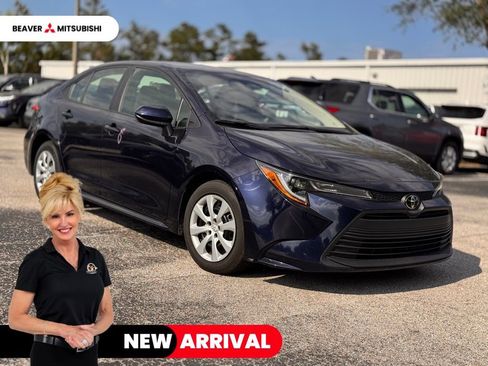 Used 2024 Toyota Corolla LE FWD image 1