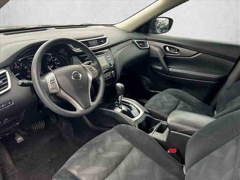 Used 2016 Nissan Rogue S image 9
