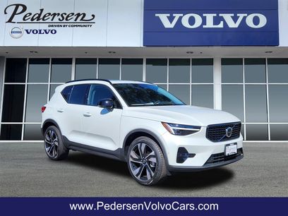New 2026 Volvo XC40 B5 Ultra w/ Climate Package