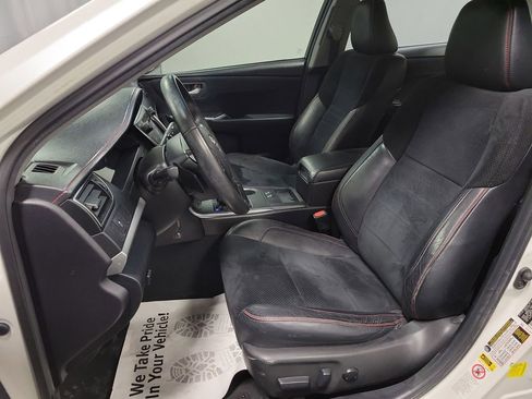 Used 2015 Toyota Camry XSE image 13