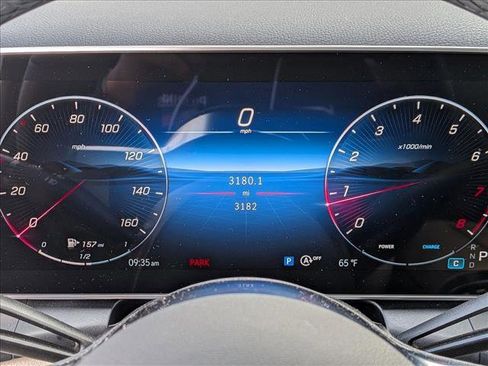 Used 2026 Mercedes-Benz GLC 300 image 11