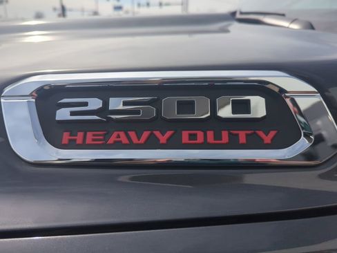 Used 2024 RAM 2500 Tradesman w/ Chrome Appearance Group image 12