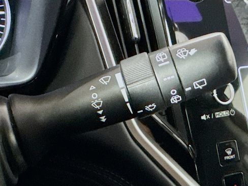 Certified 2025 Subaru Outback Premium AWD/4WD image 13
