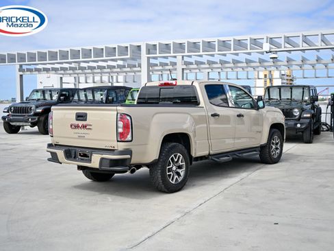 Used 2022 GMC Canyon AT4 image 5