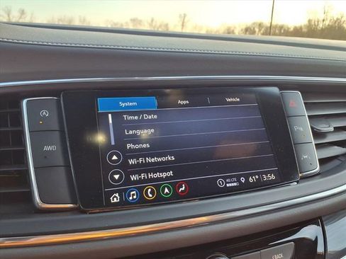 Used 2024 Buick Enclave Premium image 69