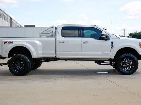 Used 2018 Ford F350 Limited AWD/4WD image 14
