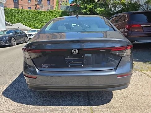 Used 2023 Honda Accord EX image 4
