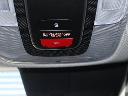 Used 2023 Hyundai Elantra SEL image 36