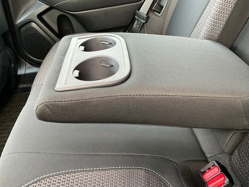 Certified 2025 Subaru Outback Premium image 31