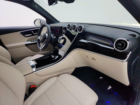 New 2026 Mercedes-Benz GLC 300 image 12