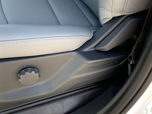 New 2026 Ford F250 XL w/ XL Chrome Package image 22