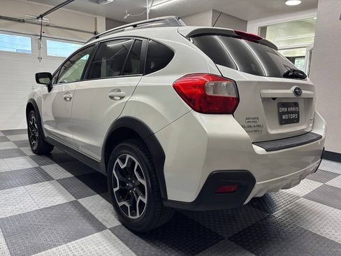 Used 2017 Subaru Crosstrek 2.0i Premium AWD/4WD image 10