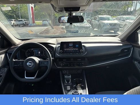 Used 2022 Nissan Rogue S AWD/4WD image 9