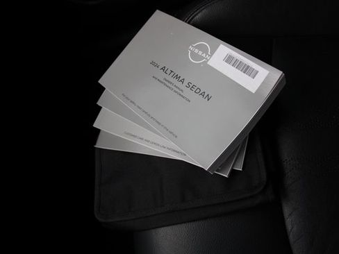 Certified 2024 Nissan Altima 2.0 SR FWD image 35