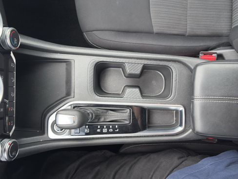 Used 2024 Nissan Sentra SV FWD image 16