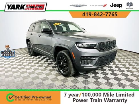Certified 2024 Jeep Grand Cherokee Altitude image 1