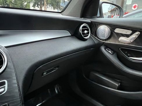 Used 2018 Mercedes-Benz GLC 300 4MATIC image 38