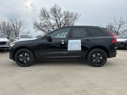 New 2026 Volvo XC60 T8 Ultra w/ Climate Package image 4