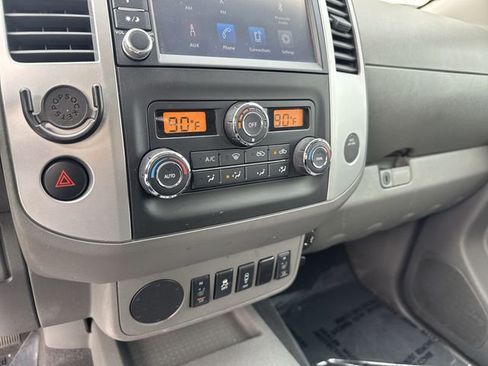 Used 2020 Nissan Frontier SV image 22