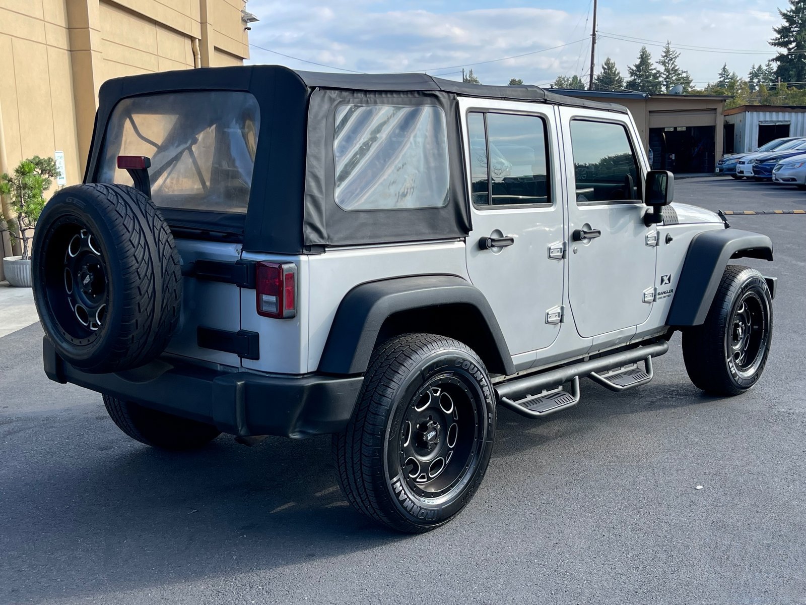 Used 2009 Jeep Wrangler Unlimited X AWD/4WD image 4