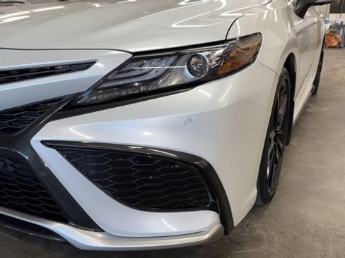 Used 2023 Toyota Camry XSE image 9