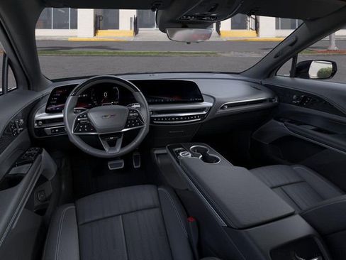 New 2026 Cadillac Lyriq V image 15