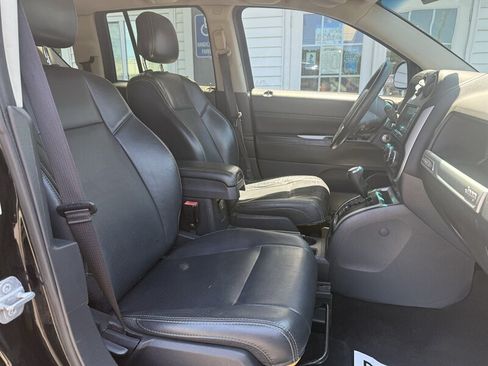 Used 2016 Jeep Compass High Altitude AWD/4WD image 16