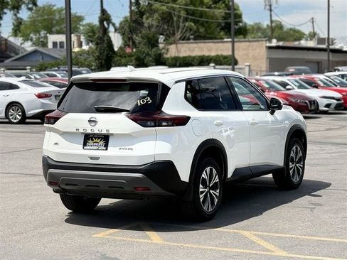 Used 2021 Nissan Rogue SV AWD/4WD image 7