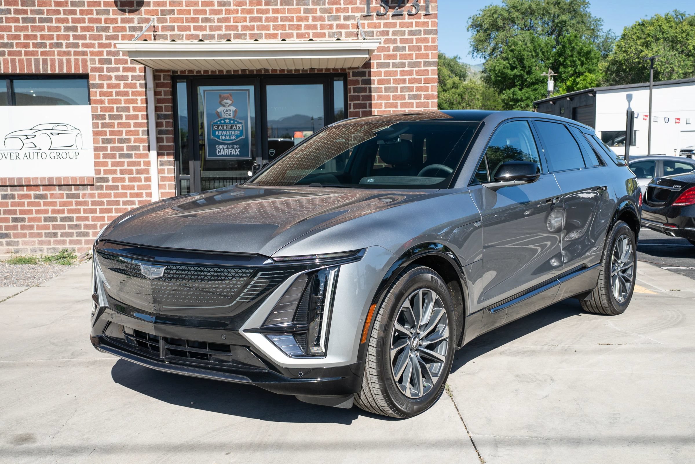 Used 2025 Cadillac Lyriq Sport AWD/4WD image 1