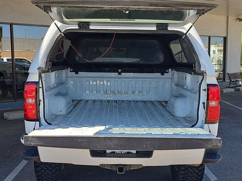 Used 2018 Chevrolet Silverado 1500 LT w/ All Star Edition AWD/4WD image 24