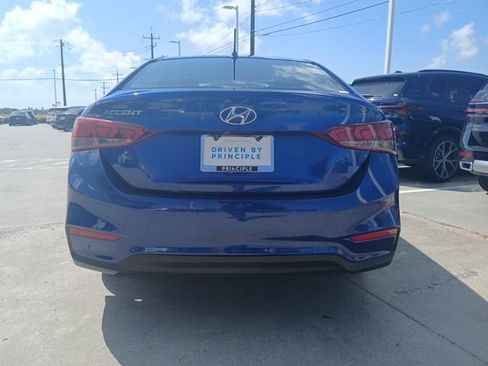 Used 2022 Hyundai Accent SE FWD image 8