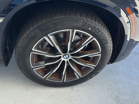 Used 2022 BMW X5 xDrive40i w/ M Sport Package image 35